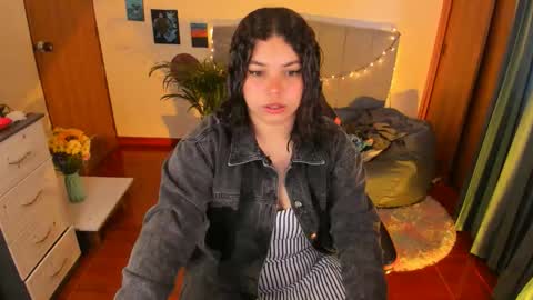 Snapshot of madelaine_taylor chatting on 09/10/25, 11:21 madelaine_taylor online show from 09/10/25, 11:21