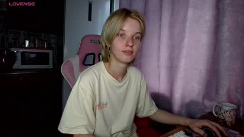 madelaines online show from 07/31/26, 11:42