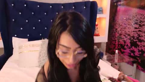 Madelene hills online show from 04/08/26, 08:03