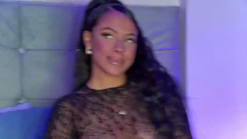 Snapshot of madeleinxxx_ chatting on 12/29/24, 05:53 madeleinxxx_ online show from 12/29/24, 05:53