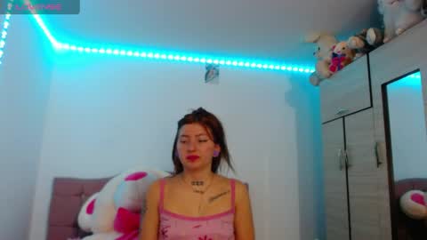 madelen_2 online show from 05/14/26, 09:32