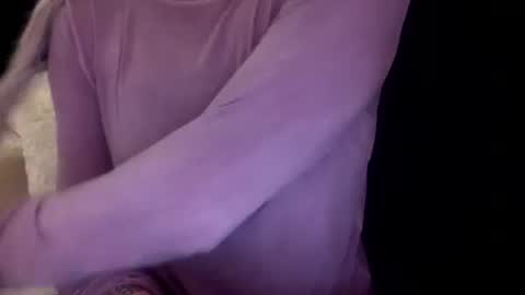 Snapshot of madelinevalentine chatting on 10/12/25, 02:10 madeline online show from 10/12/25, 02:10