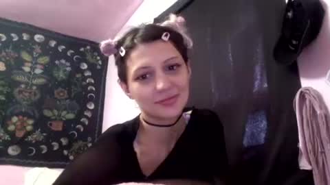 Snapshot of madelinevalentine chatting on 02/14/26, 06:59 madeline online show from 02/14/26, 06:59