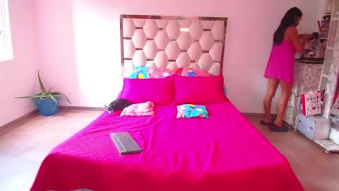 madelyn roses online show from 09/28/25, 08:14