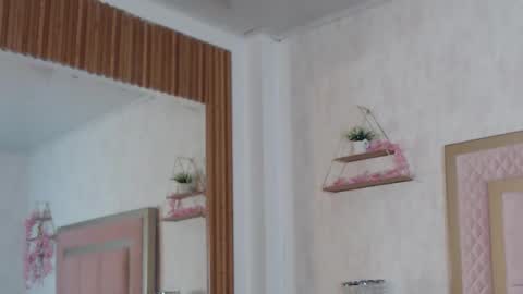 madhison_5 online show from 04/15/26, 12:12