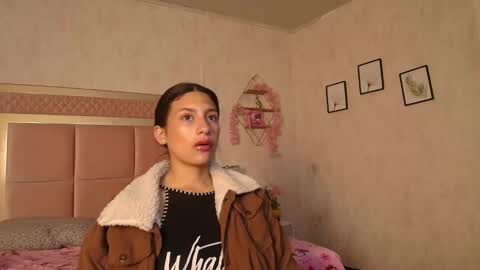 madhison_5 online show from 05/27/26, 12:46