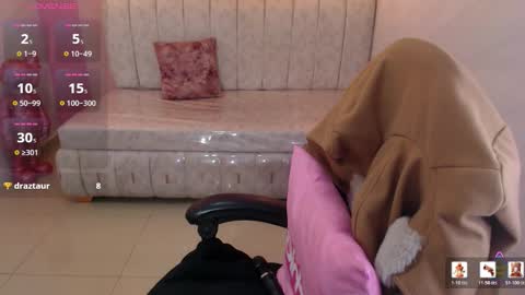 Madhison  online show from 02/25/26, 08:18