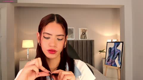 Snapshot of madie_collins7 chatting on 12/27/24, 12:01 Madie online show from 12/27/24, 12:01