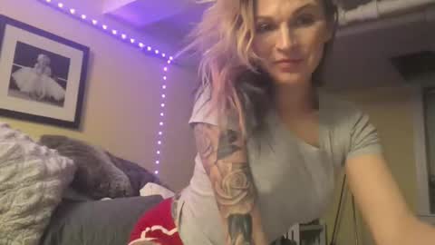 Snapshot of madie_ray chatting on 01/08/26, 07:10 Madie Ray online show from 01/08/26, 07:10