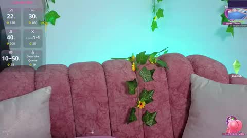 Snapshot of madison__beer chatting on 09/22/25, 10:56 Madison online show from 09/22/25, 10:56