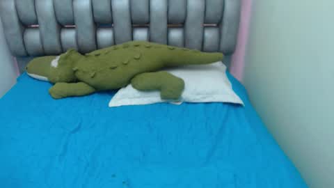 M A D I S O N online show from 12/02/25, 12:16