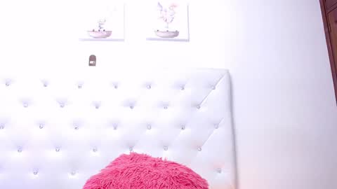 Snapshot of madison_horny69 chatting on 01/11/25, 05:20 Jenny online show from 01/11/25, 05:20