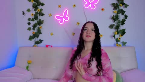 Snapshot of madison_pettis1 chatting on 01/24/25, 04:48 Madison online show from 01/24/25, 04:48