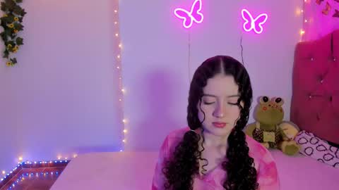 Snapshot of madison_pettis1 chatting on 09/09/25, 02:22 Madison online show from 09/09/25, 02:22