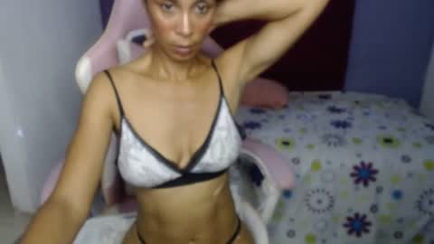 Snapshot of madison_tits chatting on 07/16/26, 09:21 madison_tits online show from 07/16/26, 09:21