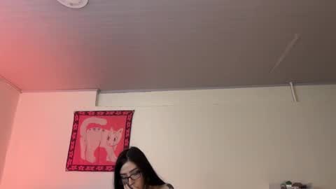 Snapshot of madison_v chatting on 10/09/25, 03:59 madison online show from 10/09/25, 03:59