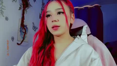 Snapshot of madison_x17 chatting on 12/01/24, 09:37 madso x17 online show from 12/01/24, 09:37