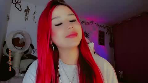 Snapshot of madison_x17 chatting on 01/13/25, 01:56 madso x17 online show from 01/13/25, 01:56