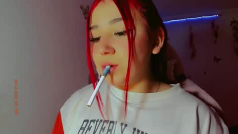 Snapshot of madison_x17 chatting on 09/23/25, 02:47 madso x17 online show from 09/23/25, 02:47