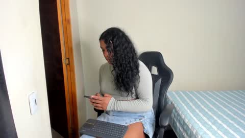 madison online show from 01/25/25, 04:23