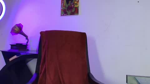 Ig madis0nbyers online show from 10/25/25, 08:14