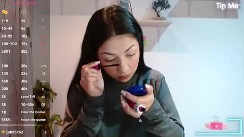 Madison Cambel online show from 12/05/24, 09:50