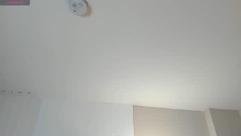 Maddi Collins online show from 12/05/25, 11:41