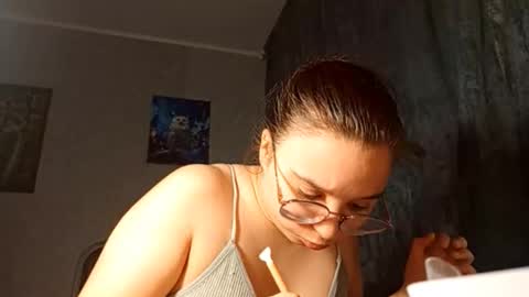 Vivienne online show from 01/16/26, 02:32