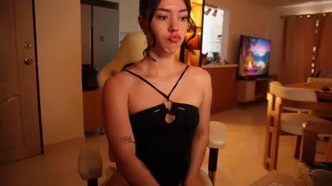 Snapshot of madisonlara chatting on 06/14/26, 03:25 madisonlara online show from 06/14/26, 03:25