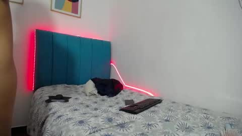 madisson_jones18 online show from 05/20/26, 11:49