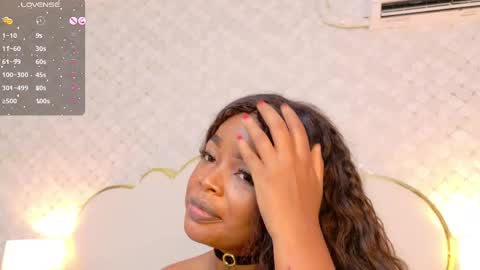 Madisson Lopez online show from 10/06/25, 10:29