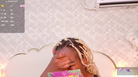 Madisson Lopez online show from 11/30/25, 03:21