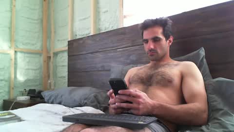 Guigui online show from 01/05/25, 03:45