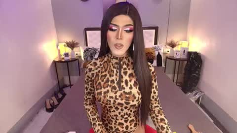 Snapshot of madnesswilxx chatting on 10/25/25, 03:03 Wil online show from 10/25/25, 03:03