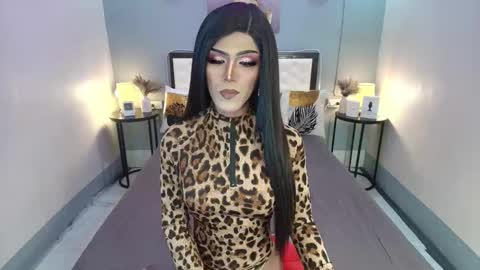 Snapshot of madnesswilxx chatting on 11/08/25, 01:06 Wil online show from 11/08/25, 01:06