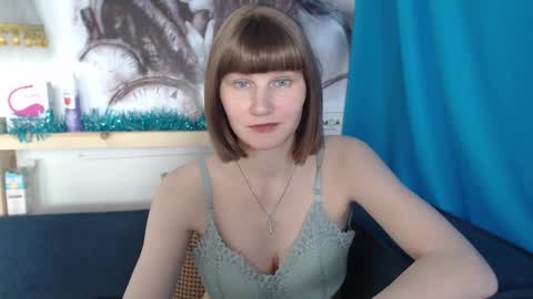 Elizabeth online show from 02/17/25, 05:14