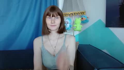 Elizabeth online show from 09/10/25, 01:38