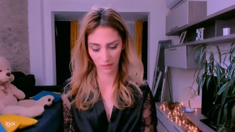 Madye Roberts online show from 02/04/25, 01:13