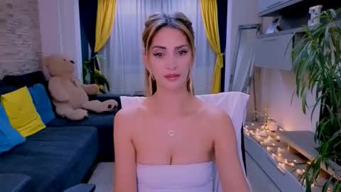 Madye Roberts online show from 01/05/26, 10:46