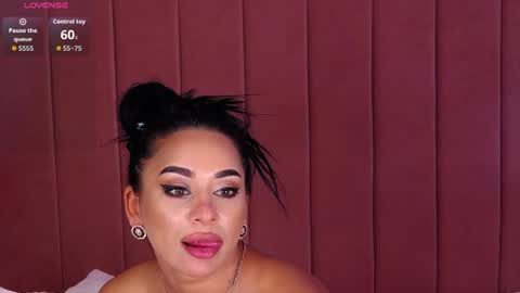 Snapshot of madyluxx chatting on 06/27/26, 12:22 MadyLuxx online show from 06/27/26, 12:22