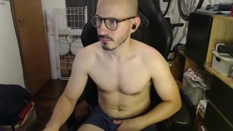 Snapshot of madziula chatting on 02/04/25, 05:53 Peter online show from 02/04/25, 05:53