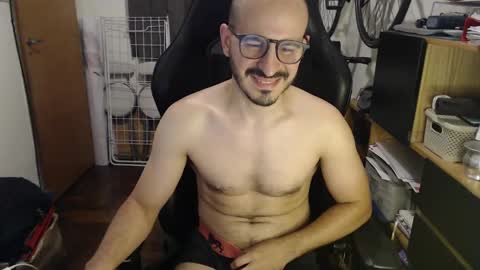 Snapshot of madziula chatting on 02/06/25, 06:08 Peter online show from 02/06/25, 06:08