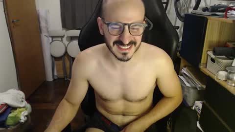 Snapshot of madziula chatting on 02/14/25, 04:04 Peter online show from 02/14/25, 04:04