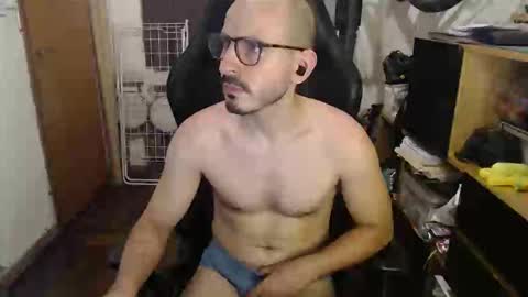 Snapshot of madziula chatting on 01/06/26, 06:06 Peter online show from 01/06/26, 06:06