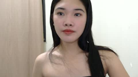 mae_luna online show from 06/07/26, 12:09