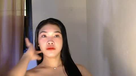 mae_luna online show from 06/17/26, 12:02