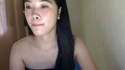 mae_luna online show from 06/25/26, 05:12