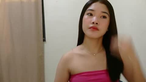mae_luna online show from 06/30/26, 10:44