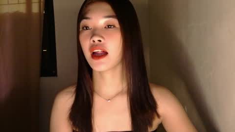 mae_luna online show from 07/10/26, 10:23