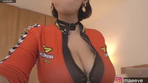 Maeve  schedule 11 am- 530 pm colombia time  online show from 03/03/25, 08:00